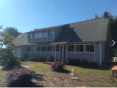 Large house in great neighborhood. Wak to beach, t Main Photo