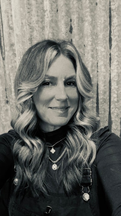 Reliable female needs Seal Beach room ASAP Main Photo