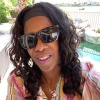 68 year old Female seeks a large room Main Photo