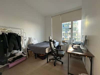 🌟 Luxury LIC Penthouse – 2 Private Bedrooms Main Photo