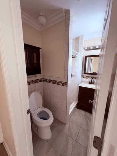 Room for rent in Azusa Main Photo