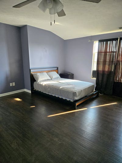 Large Furnished Room!!  Main Photo