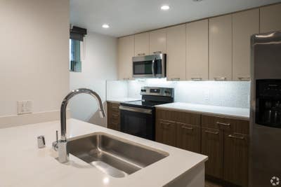 UCLA Fall 2026 Sublease Available Main Photo