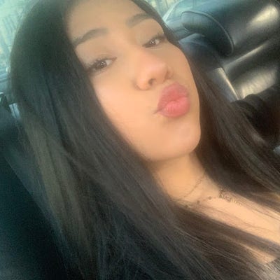 Female looking for a room in Los Angeles now Main Photo