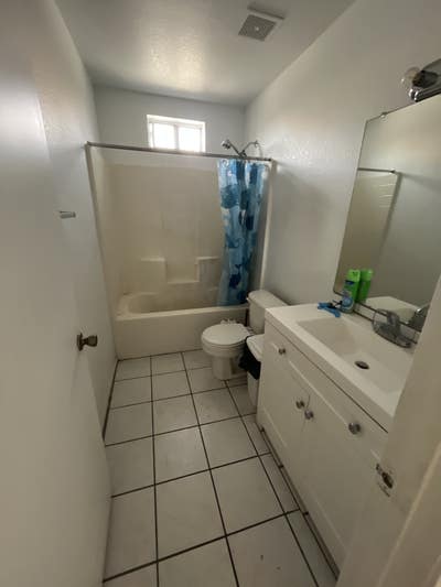 Three bedroom available  Main Photo