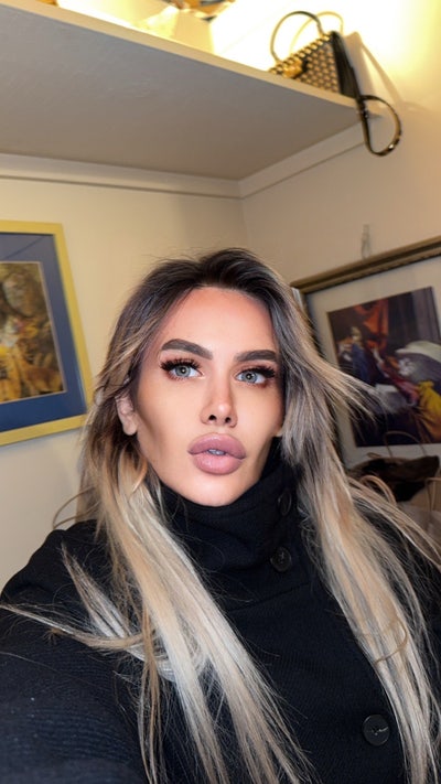 Student Female seeks a small or large room Main Photo