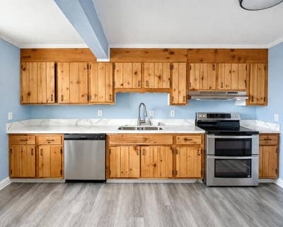 Spacious Room in Safe Colonial Heights Neighborhoo Main Photo