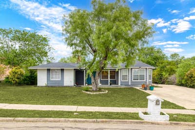 Shared Room | Structured Sober Living for Women | Main Photo