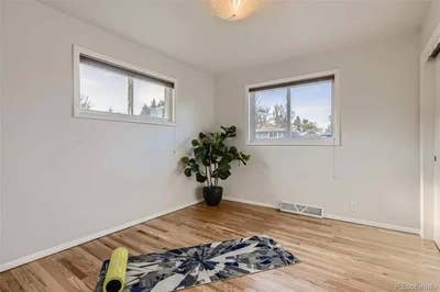 Provate Bedroom in Shared Home in Englewood | Avai Main Photo