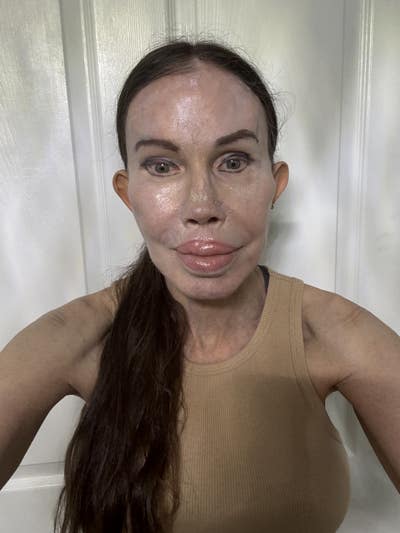 Looking for refurbished room for rent  Main Photo