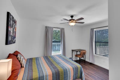 South Dallas/Midlothian room, safe quiet area Main Photo