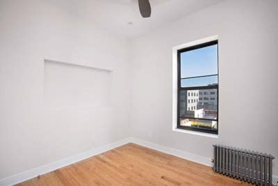 Looking for a roommate to resign lease with Main Photo