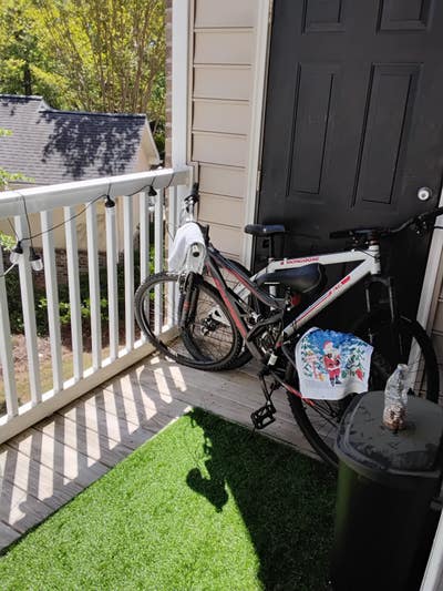 Large room with private bathroom  Main Photo