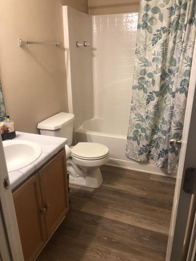 Spare room for rent  Main Photo