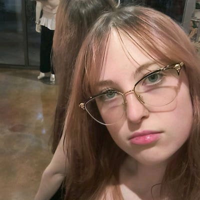 Hello, I am 18 years old looking for a place ... Main Photo