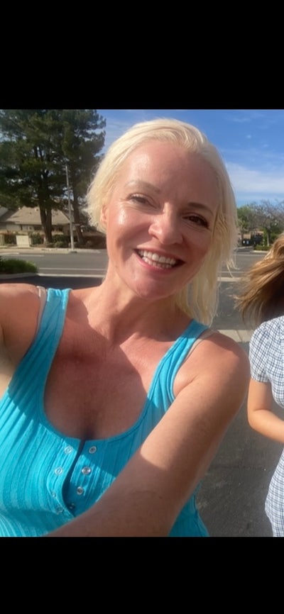 Woman looking for North Hollywood room now Main Photo