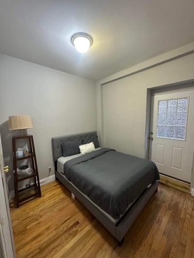 Room for rent  Main Photo