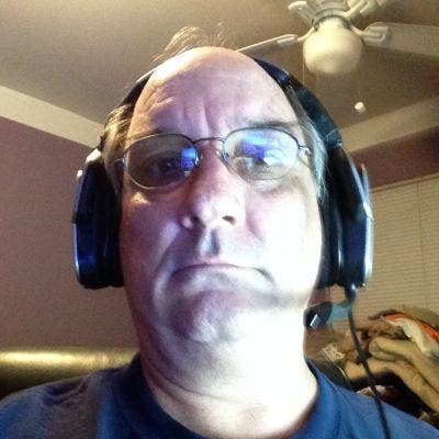 Retired funny man looking for a room Main Photo