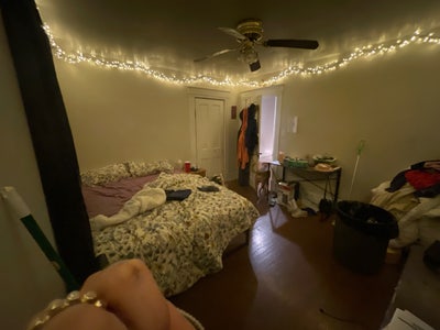 Room for rent Main Photo