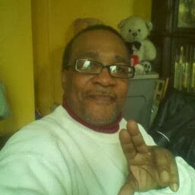 64 year old Male seeks a large room Main Photo