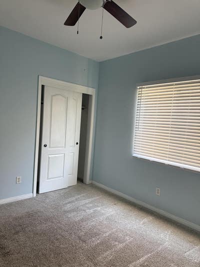 Room for rent Main Photo