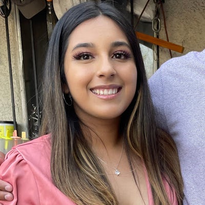 Female student looking for a room in San Fernando Main Photo