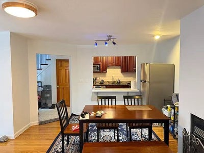 Private suite with private bathroom Main Photo