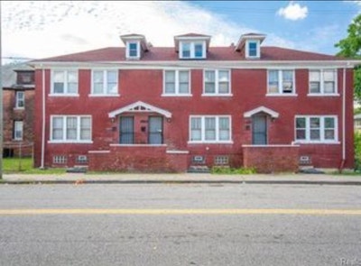 Historic 11521 Brush Building – Room for Rent Main Photo