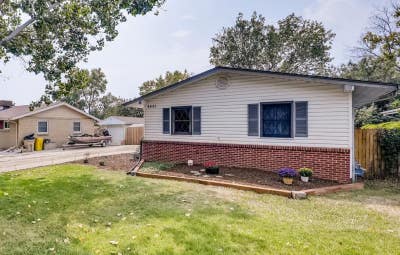 Room in a large shared homegreat neighborhoodfrie Main Photo