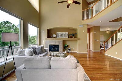 Room in a large shared homegreat neighborhoodfrie Main Photo