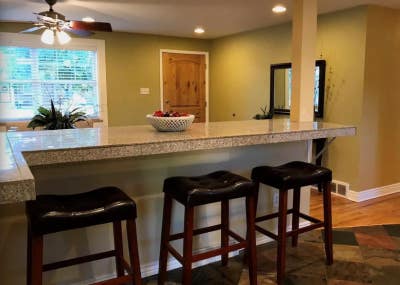 Room in a large shared homegreat neighborhoodfrie Main Photo