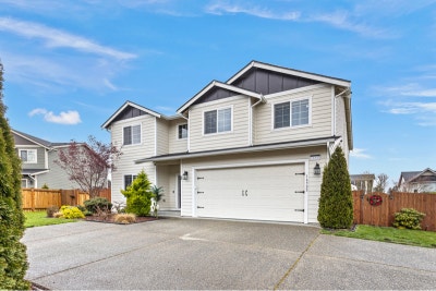 A massive and huge Master BR for rent from a 6BR  Main Photo