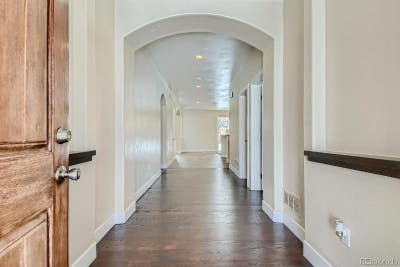 Room in a large shared homegreat neighborhoodfrien Main Photo