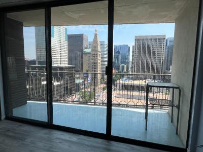 Brooks Tower Condo 19G Main Photo