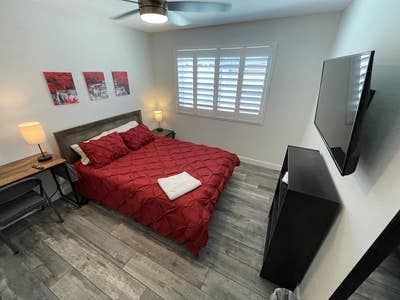 Private Room in North Phoenix Main Photo