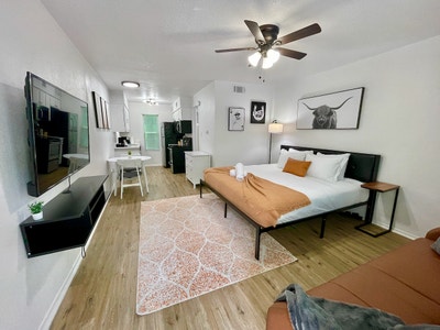 Two Weeks Only!! All Apartments Just $820/month*. Main Photo
