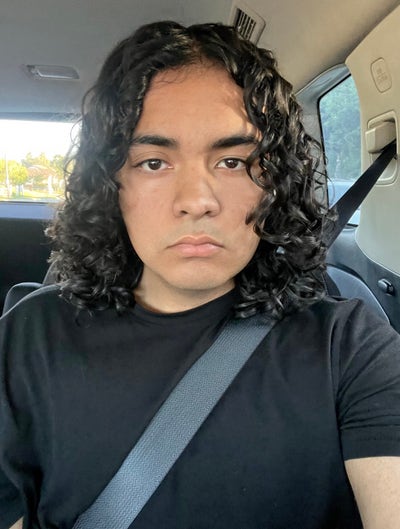 Student looking for a room in Santa Clarita Main Photo