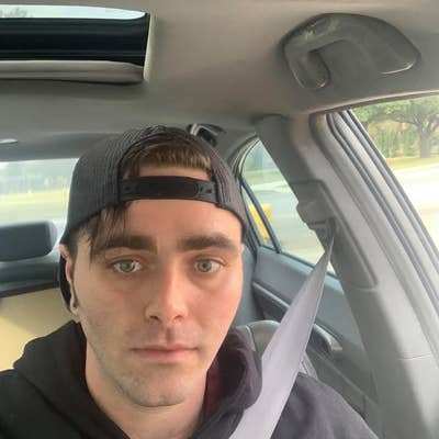 36 year old student looking for Hollywood room Main Photo