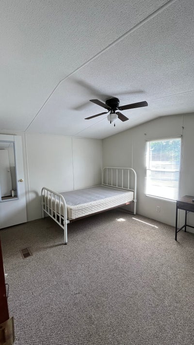 Spare Room for Rent in Conway Acres Main Photo