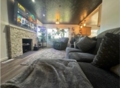 Cute house close to Campus Main Photo