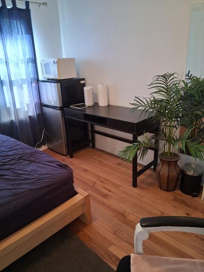 Single room with its own private entrance,  Main Photo