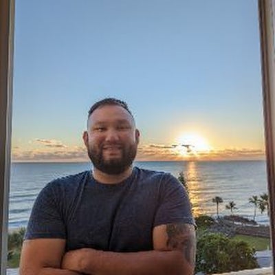 37 year old male looking for a room now Main Photo