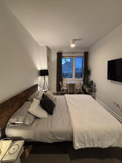 Gorgeous Master room  Main Photo