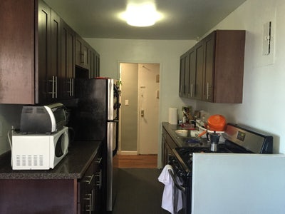 1 Bedroom Available in 3 Bedroom Apartment  Main Photo
