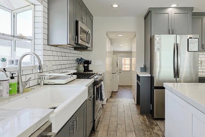 Modern Private Bedroom - SDSU Main Photo