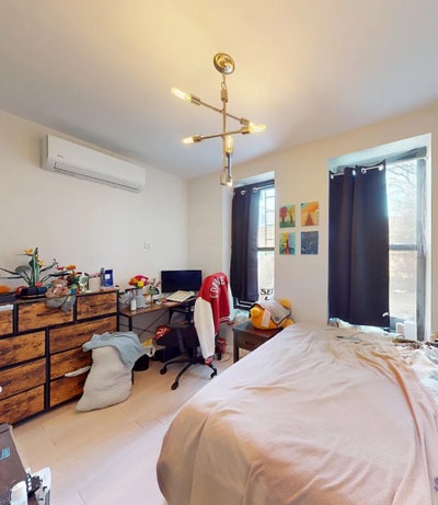 🔥 Roomies Wanted — Girls or Guys! 🔥 Main Photo