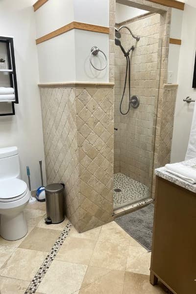 Large Private Room in Quiet _Bed House | All Util Main Photo