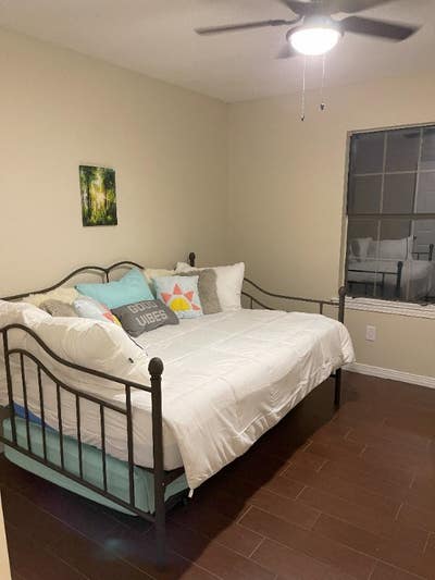 1 Bedroom with Shared Bathroom in Pensacola  Main Photo