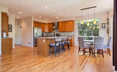 Room in a large shared homegreat neighborhoodfrie Main Photo