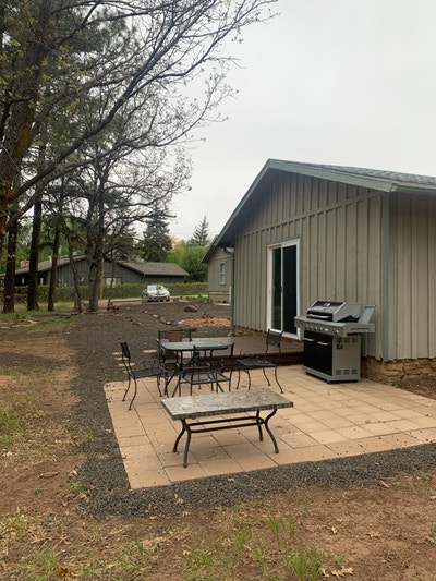 Studio_furnished. Private patio w grillparkinglaun Main Photo